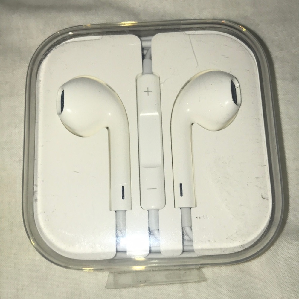 Apple ear buds